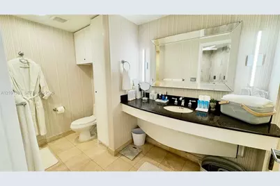 18001 Collins Ave #2512, Sunny Isles Beach, FL 33160 - Photo 15