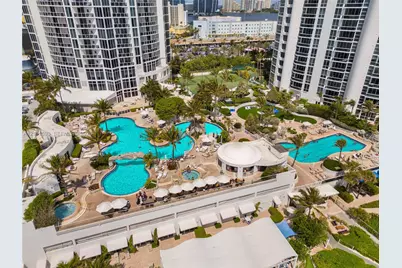 18001 Collins Ave #2512, Sunny Isles Beach, FL 33160 - Photo 19