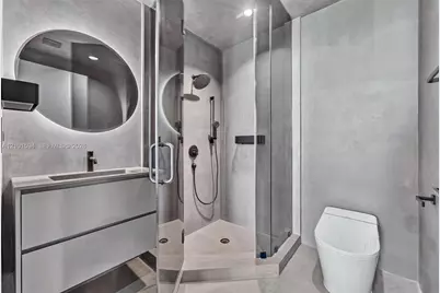 200 Biscayne Boulevard Way #5010, Miami, FL 33131 - Photo 19
