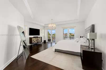 1426 Commodore Way, Hollywood, FL 33019 - Photo 29