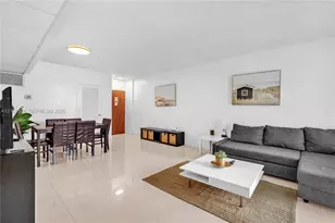 3801 S Ocean Dr, Hollywood, FL 33019 - Photo 9