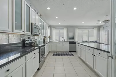 13357 SW 27th St, Miramar, FL 33027 - Photo 11