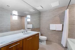50 Biscayne Blvd, Miami, FL 33132 - Photo 9