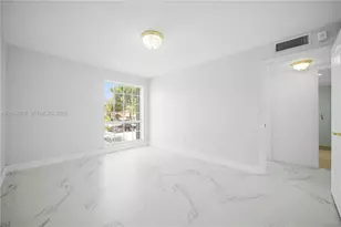 7105 Miami Lakes Dr, Miami Lakes, FL 33014 - Photo 9