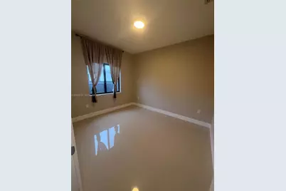 [Address not provided], Hallandale Beach, FL 33009 - Photo 7