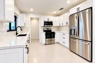 4900 NW 179th St, Miami Gardens, FL 33055 - Photo 5