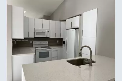 1542 Presidio Dr #1542, Weston, FL 33327 - Photo 5