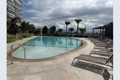 13899 Biscayne Blvd #1501, North Miami Beach, FL 33181 - Photo 31