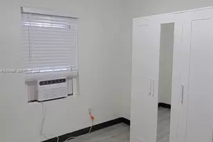 140 NW 13th St, Miami, FL 33136 - Photo 13