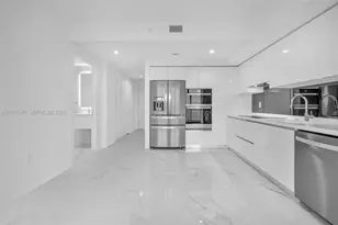 1170 E Hallandale Beach Blvd, Hallandale Beach, FL 33009 - Photo 11