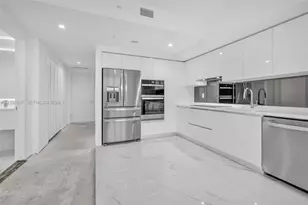 1170 E Hallandale Beach Blvd, Hallandale Beach, FL 33009 - Photo 9