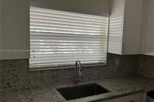 535 W 79th Pl, Hialeah, FL 33014 - Photo 7