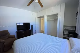 7300 Byron Ave, Miami Beach, FL 33141 - Photo 17