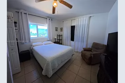 7300 Byron Ave #24, Miami Beach, FL 33141 - Photo 15