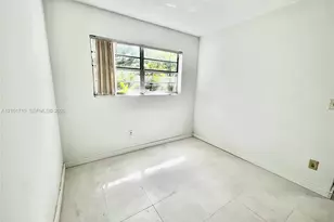 5420 SW 38th Ct, West Park, FL 33023 - Photo 13
