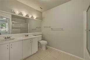 16679 Hemingway Dr, Weston, FL 33326 - Photo 17