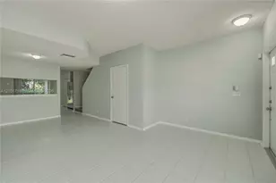 16679 Hemingway Dr, Weston, FL 33326 - Photo 5