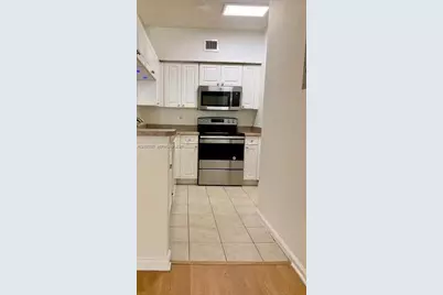 17150 N Bay Rd #2402, Sunny Isles Beach, FL 33160 - Photo 13