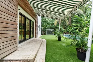 435 W 51st St, Miami Beach, FL 33140 - Photo 37