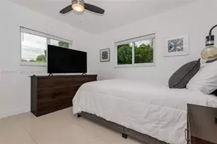 711 SW 14th Ct, Fort Lauderdale, FL 33315 - Photo 13