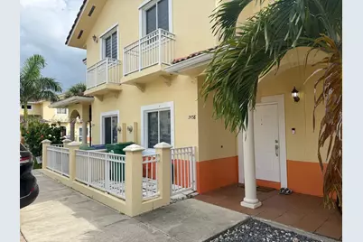 7458 NW 179th Ter #7458, Hialeah, FL 33015 - Photo 3
