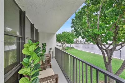 1000 Parkview Dr #220, Hallandale Beach, FL 33009 - Photo 25