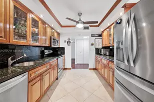 1000 Parkview Dr, Hallandale Beach, FL 33009 - Photo 9