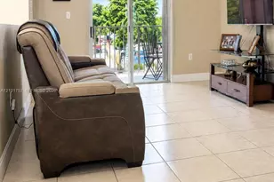 5800 W 18th Ln, Hialeah, FL 33012 - Photo 5