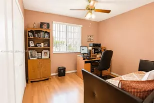 5800 W 18th Ln, Hialeah, FL 33012 - Photo 15