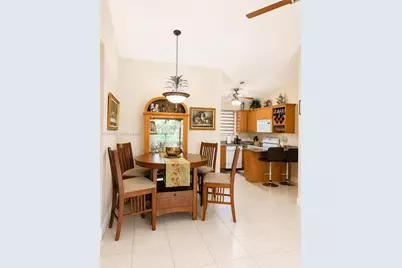 5800 W 18th Ln #202, Hialeah, FL 33012 - Photo 9