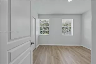 16731 Hemingway Dr, Weston, FL 33326 - Photo 17