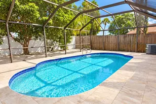 1671 E Sandpiper Cir, Pembroke Pines, FL 33026 - Photo 19