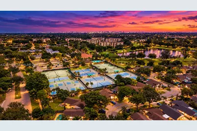 1671 E Sandpiper Cir, Pembroke Pines, FL 33026 - Photo 31