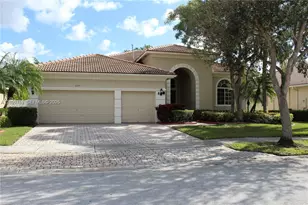 6334 SW 192nd Ave, Pembroke Pines, FL 33332 - Photo 1