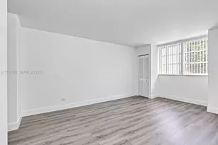 445 NE 195th St, Miami, FL 33179 - Photo 5