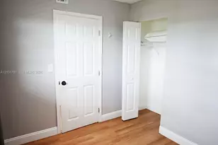 16410 Miami Dr, North Miami Beach, FL 33162 - Photo 17