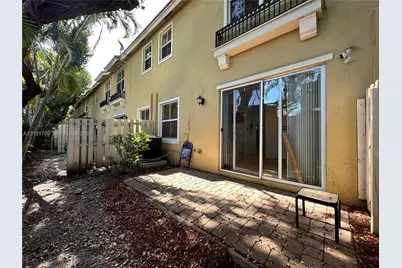 2851 W Prospect Rd #507, Tamarac, FL 33309 - Photo 23