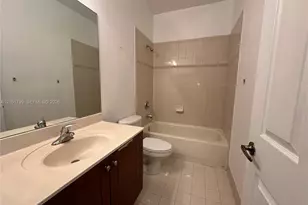 2851 W Prospect Rd, Tamarac, FL 33309 - Photo 17