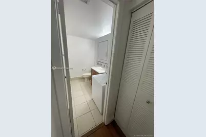 721 N Pine Island Rd #104, Plantation, FL 33324 - Photo 19