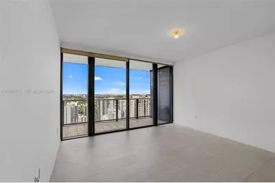 1000 Brickell Plz #3904, Miami, FL 33131 - Photo 13