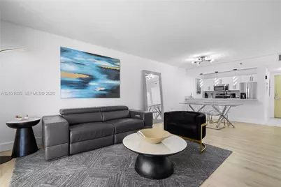 1200 Brickell Bay Dr #1907, Miami, FL 33131 - Photo 11