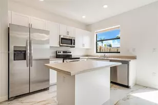 28725 SW 133rd Ct, Homestead, FL 33033 - Photo 5