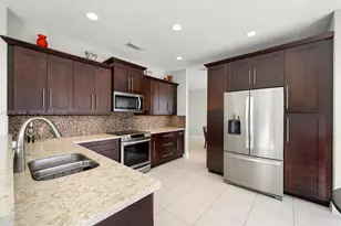 17426 NW 7th St, Pembroke Pines, FL 33029 - Photo 9