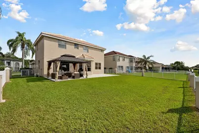 17426 NW 7th St, Pembroke Pines, FL 33029 - Photo 19