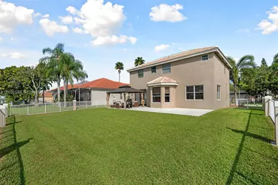 17426 NW 7th St, Pembroke Pines, FL 33029 - Photo 21
