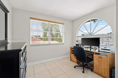 17426 NW 7th St, Pembroke Pines, FL 33029 - Photo 29