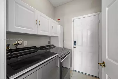 17426 NW 7th St, Pembroke Pines, FL 33029 - Photo 37