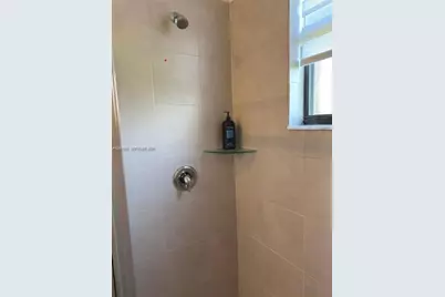 3434 W 108th St, Hialeah, FL 33018 - Photo 7