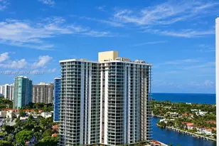 19101 NE 36th Ct, Aventura, FL 33180 - Photo 3