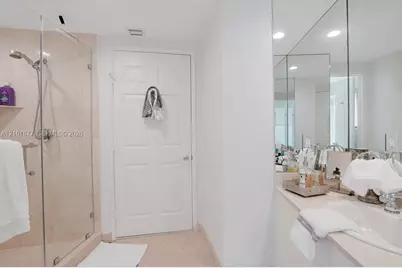 3370 Hidden Bay Dr #2310, Aventura, FL 33180 - Photo 17